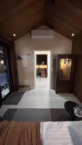 Guesthouse with Sauna & Jacuzzi & Cold Water Tub - Image 5