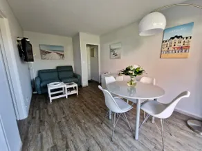 Ground floor near the beach - Image 4