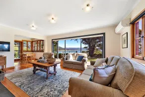 Seaside House - On Waubs Bay! - Image 2
