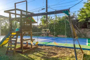 Pickleball, Disney, beach, heated pool, sleeps12! - Image 5