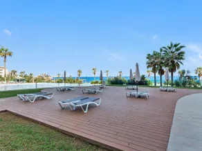 Sea Breeze Apartment - Image 2