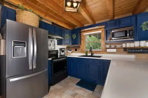 Sweet Harmony Cabin - Image 3