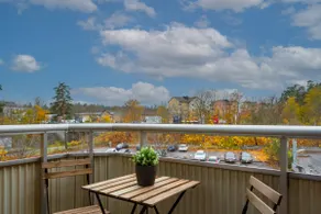 Suburban convenience w/ private balcony - Image 5