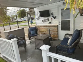 Pats Place at the Lake - Image 4