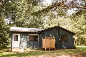 L&M River Cabin in Equinunk - Image 2