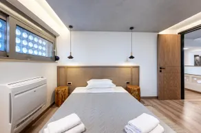 La Casa Kos Center with Jacuzzi - Image 3