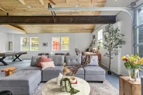 Cozy Country Home on 5 acres | Hudson 20 min - Image 2