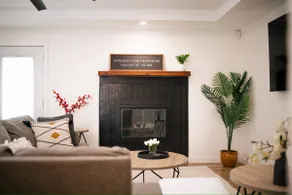 Relaxing Arlington Home – Travel, Work, Relocation - Image 4