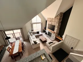 Seasons-walk to lifts, amenities clubhouse,hot tub - Image 3
