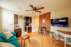 Cozy Apt in Heart of Shadyside - Private Balcony - Image 2