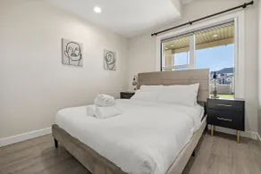 Private Patio, Free Banff Pass, Netflix, Sleeps 4 - Image 3