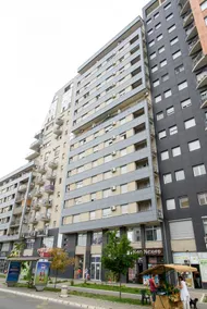 Panoramic City View Modern Apartment+ Free Parking - Image 5