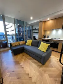 Parisian-style South Yarra pad. - Image 3