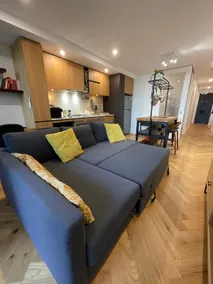 Parisian-style South Yarra pad. - Image 4