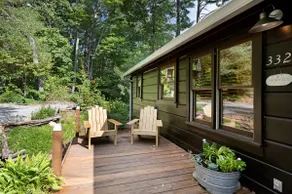 Cozy mountain view cabin & 2 king en-suites - Image 3