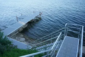 Waterfront Riviera Escape - Image 4