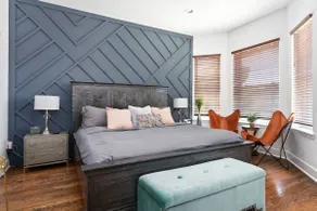*Hyde Park *2 Masters *2 Living Rooms *Courtyard - Image 5
