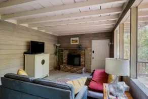 Redwood Cabin-Quiet-Parking-Wifi - Image 4