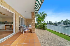 Mooloolaba Waterfront Luxury - Image 2