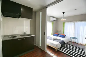 QU302 Airport Direct | Tokyo New Building 2 Bedroom Apartment 3B | Sleeps 4 | Direct to City Center | Bring Your Bag - Image 4