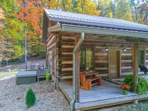 Private Cabin, Hot Tub, Lake Fishing - Tranquility - Image 5