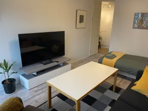 A home in the middle of town - Image 2