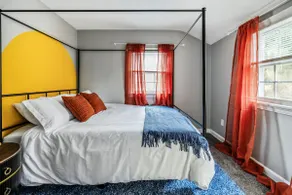 Cozy 3BR/4BD Home in PGH_Cozy Vibes & City Access - Image 5