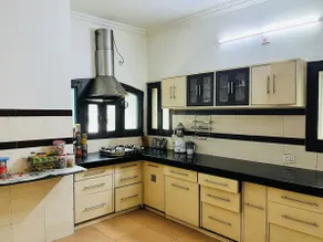 5 BHK Flat in heart of Udaipur - Image 4