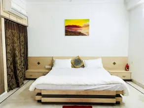 5 BHK Flat in heart of Udaipur - Image 3