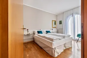 Apartment 9 - Image 3