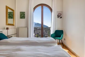 Apartment 9 - Image 2