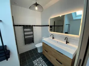 Guesthouse with Hot Tub / Spa Air-conditioned - Image 4