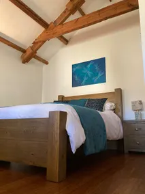 Cosy barn style stay in Somerset - Image 3