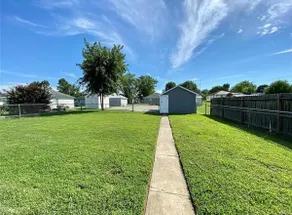 Home in Perryville - Image 3