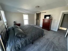 Modern Home 2 mi. to Dtown+10%offArk+Aquarium+Zoo - Image 5