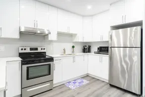 Home Away 2BR Apartment - Image 3