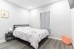 Home Away 2BR Apartment - Image 5