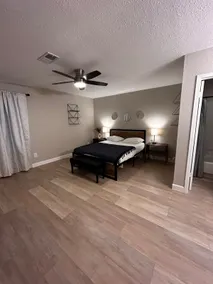 Modern Apt. Near I-10 & Hwy 69 - Image 2