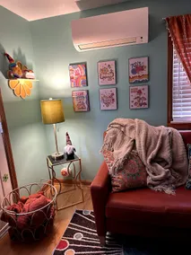 The Woodstock (VA) Hippie House - Image 5