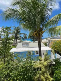 Sheridan's Place - 1 Minute Walk to the Beach - Image 2