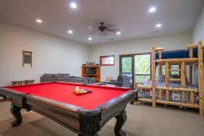 Hot Tub - King Beds - Walk to Helen - Pet Friendly - Image 3