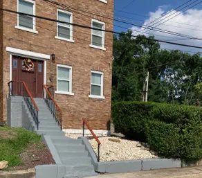 Top-Rated 2BR Suite Retreat | Near DT | Superhost - Image 5