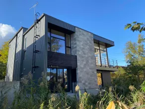 Takayama - Luxury 4 bedroom home - Image 3