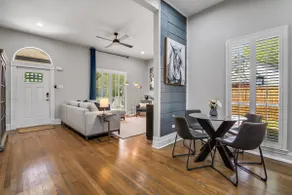 Beautiful Retreat Near Historic Downtown McKinney - Image 5