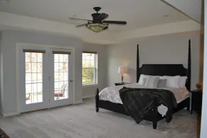 Premier Location with Lake View - Image 5