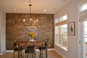 Premier Location with Lake View - Image 3