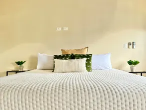 ”Red Velvet” Apartment - Image 5