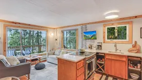 Cozy Lakeside Cabin with Modern Amenities. Romantic Escape 1.75 hrs from Seattle - Image 5