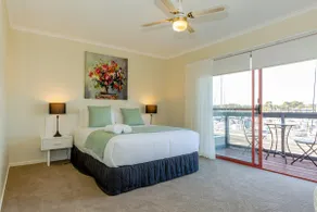 2BR waterview gem @ Mariners - Image 3