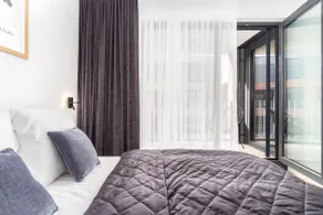 Balcony • TV & Netflix • 100Mbs - Image 3